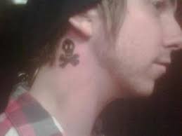 Блогер эдвард бил приговорен к 2 годам ограничения свободы за дтп на садовом. Alex Gaskarth All Time Low Wiki Fandom