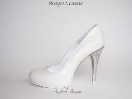 Risparmia su scarpe da sposa in pizzo e compra i migliori brand di such as triumph and esprit su shopzilla Scarpe Sposa Categoria Scarpe Da Sposa Con Punta Chiusa