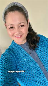 What color complements caron cake yarn?