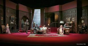 Aşa arată bursa de un an de zile pe toate meridianele. Teatrul NaÅ£ional Bucuresti