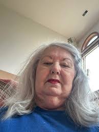 Jennifer Nunamaker's Instagram, Twitter & Facebook