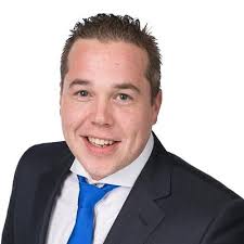 𝗡𝗮 𝟮𝟯 𝗷𝗮𝗮𝗿 𝘄𝗲𝗿𝗸𝗲𝗻 í𝗻 𝗱𝗲 𝘄𝗶𝗻𝗸𝗲𝗹… 𝗴𝗮 𝗶𝗸 𝗻𝘂  𝗮𝗮𝗻 𝗱𝗲 𝘀𝗹𝗮𝗴 𝘃óó𝗿 𝗱𝗲 𝘄𝗶𝗻𝗸𝗲𝗹𝘀! 💛 Met trots en een flinke  dosis enthousiasme deel ik dat ik ga starten als… |