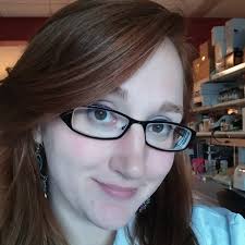 Amanda Pulsifer's Instagram, Twitter & Facebook