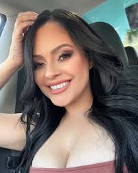 Erika Morales's Instagram, Twitter & Facebook