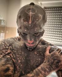 Transform your photo into a picture of the artist! Foto Penampilan Seram Pria Yang Ngaku Black Alien Dulunya Ganteng Nbsp Alien Pria