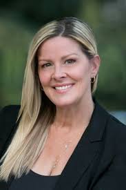 Shannon Padgett's Instagram, Twitter & Facebook