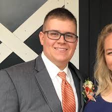 Lisa Mayle's Instagram, Twitter & Facebook