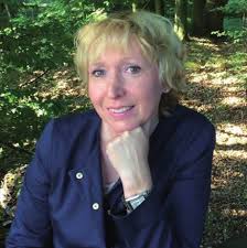 Spielpläne Damen-, Herren- und Seniorentag Clubmanagerin Nicole David  Platzregel auf dem Grün