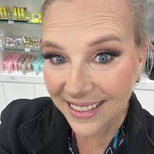 Early Halloween Costume? BookStore Book Store Receipt И 101