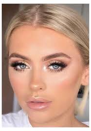 Megan DiGregorio (megsdigregorio)