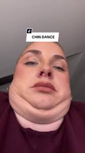 EMBRACE THE CHIN CHICKENS💚 this is your reminder to love your chins and  make them dance🐠💋 HAPPY FRIDAY✨ #scottish #loveyourchin #chindance  #doublechin #selflove #bodypositivity #bodypositive ...