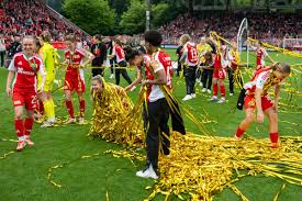 Ania Zizou Completely Nude - Led Us Into Bedroom