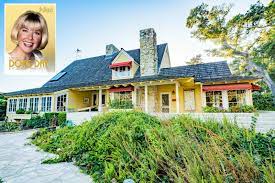 Last year i went (go) on holiday. Inside Doris Day S Sunny Yellow House In Carmel Hooked On Houses