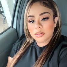 Elyssa Daniel's Instagram, Twitter & Facebook