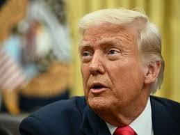 Chris Veitch's Instagram, Twitter & Facebook