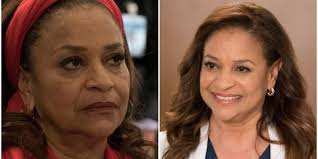 I wish they had let Chandra wear her natural hair, the wigs they have been  giving her recently are.. ☹️☹️ Her hair is so beautiful! : r/greysanatomy