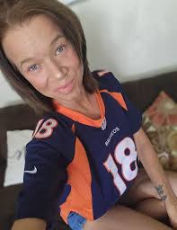 Which team are you comment? (Team edward)