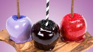 We offer more than 30 different flavors and our apples come in every color you can imagine. How To Make Candy Apples Two Ways Traditional Candy Apples And Jolly Rancher Candy Apples Recipes Youtube