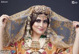 صور امينة كرم فتاة شابة Crown Jewelry Fashion Crown