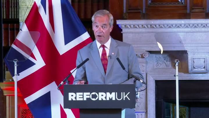 Farage announces Reform plans to house foreign prisoners in El Salvador