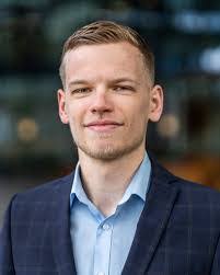 Jay Schippers's Instagram, Twitter & Facebook