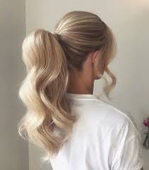 Wedding Hair Flowers Wedding Hair For Guests Wedding Hair Short Updos Boho Wedding Hair Wedd 2020 At Kuyrugu Sac Modelleri Sik Sac Modelleri Uzun Sac Modelleri