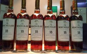 Rượu Macallan 18 Sherry Oak 700 ml / 43%