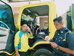 Maybe you would like to learn more about one of these? 16 Julai 2020 Swcorp Melalui Pejabat Swcorp Kedah Cawangan Alor Setar Padang Terap Dan Seksyen Teknikal Telah Melaksanakan Satu Operasi Semakan Kenderaan Dan Lesen Di Tapak Pelupusan Jabi Alor Setar Operasi Ini