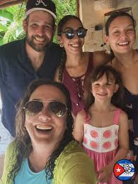 👉Madre e hija… ¡y no sabemos cuál de las dos es más hermosa. Jacqueline  Arenal y su hija Camila Bordon, quien siguió sus pasos en el mundo de la  actuación y no