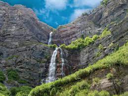With 500,000 gallons of wave pool, free fall drops and lazy rivers to enjoy! 100 Free Or Cheap Things To Do Explore Utah Valley
