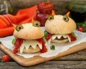 Scary Mini Burgers D Halloween A Devorer Recette Menu Halloween Recettes Halloween Repas Halloween