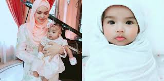 Siti nurhaliza comel pipi merah. Bayi Siti Nurhaliza Begitu Imut Dan Mencuri Hati Banyak Orang Theasianparent Indonesia