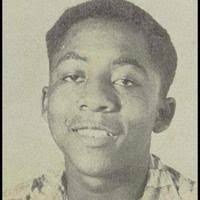 Helen Seals's Instagram, Twitter & Facebook