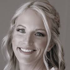 Candace Mangan, Realtor