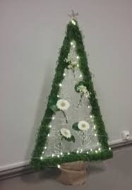 Image Les Petits Sapins De Ghislaine Art Floral Bleuette010 Skyrock Com Sapin De Noel Original Fleur De Noel Deco Noel