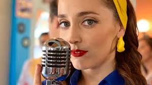 Francisca Walker continúa con su faceta de cantante: lanzará una canción