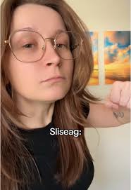 Ridoc the icon you are. #booktok #onyxstorm #fourthwing #bookish #books  #bookrecs #fyp #trend #dragon