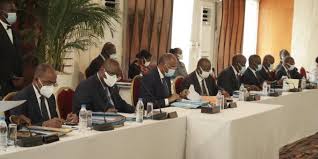 Postulez au programme recrutement de leaders en politiques afin d'être pris en considération pour des postes de niveau intermédiaire ou supérieur au gouvernement du canada. Nouveau Gouvernement En Cote D Ivoire Une Equipe Resserree Et Rajeunie Jeune Afrique