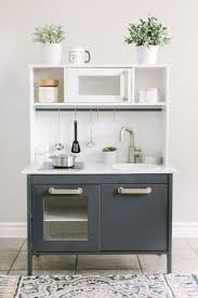 10x Ikea Duktig Speelgoedkeuken Hacks Inrichting Huis Com Ikea Duktig Keuken Pimpen Europese Keuken Verbouwen In 2020 Ikea Spielkuche Ikea Duktig Play Kitchen Diy