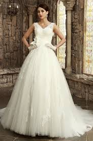 ❤ top qualität & günstiger preis. Bridesire A Linie V Ausschnitt Sweep Pinsel Zug Spitzen Brautkleid Bd1907159 213 55 Bridesire