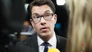 Advokaten: "Försöker bedra skatteverket"