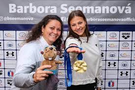 Plavkyně barbora seemanová překonala v taškentu další český rekord. Olympijska Nadeje Barbora Seemanova Rodice Me Museli Brzdit Abych Neskocila Do Vody Rovnou Z Tribuny What News