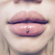 Ashley Piercing The Complete Experience Guide With Meaning Guys With Lip Piercings Ashley Piercing Lip Piercing