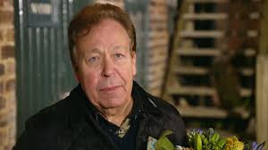 Pottery Throwdown 2021, The Final: A Deconstructed Flamingo