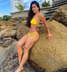 Jasmina Marazita on Instagram: “Bahía ⭐️💛👙🌴 @neptunes_miami” | Bikinis,  Bathing suit collection, Beach babe