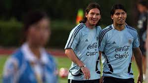 Lionel messi's has the following offensive skills. Fc Barcelona La Liga Tocalli Messi And Aguero Have Been Friends Since They Were Little Marca