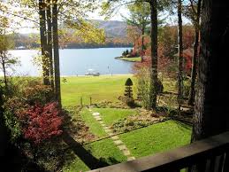 Maybe you would like to learn more about one of these? Lakefront 4 Brm Home With 20 Boat At Center Of Lake Toxaway Houses For Rent In Lake Toxaway Connecting Rentals Worldwide