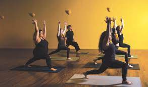 Trainiere mit über 80 programmen. 12 Yoga Studios In Metro Detroit That Make You Actually Want To Exercise Annual Manual Detroit Detroit Metro Times