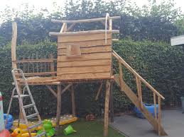 Einstieg mit selbstgebautem gewächshaus vorbereitung material aufbau anleitung & tipps in unseren ratgeber. Spielhaus Selber Bauen Preis Anleitung Kostenlos Pdf Aus Paletten Kinderspielhaus Selbst In 2020 Spielhaus Selber Bauen Stelzenhaus Selber Bauen Selber Bauen Paletten