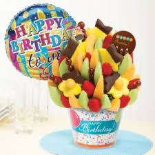 The most common mom birthday present material is metal. 30 Birthday Gift Ideas For Mom From Son Edible Blog